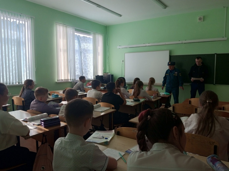 01.03.2024 года в Большечирклейской сш прошел открытый урок по Основам Безопасности Жизнедеятельности, посвященный дню Гражданской обороны..